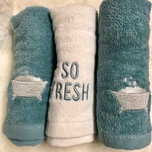 Set of 3 100% cotton fingertip towels